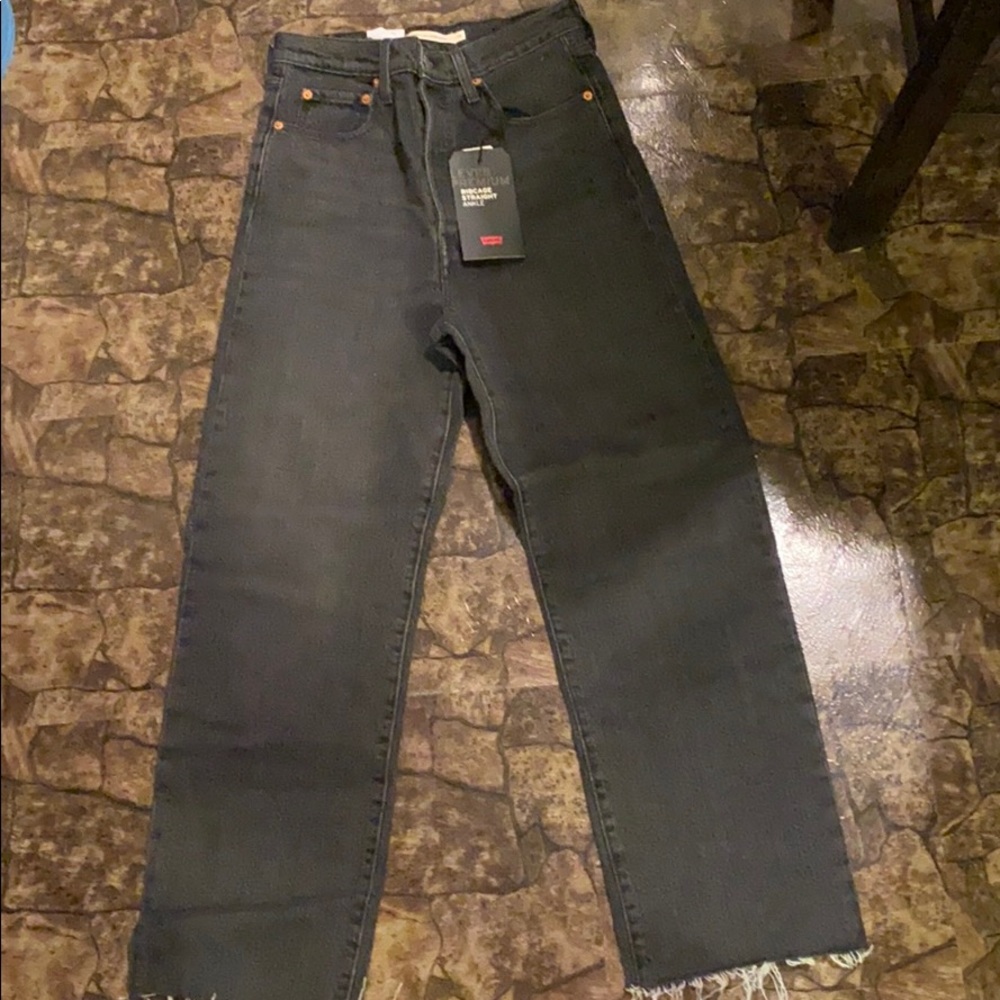 Women’s Levi’s Straight Leg Jeans